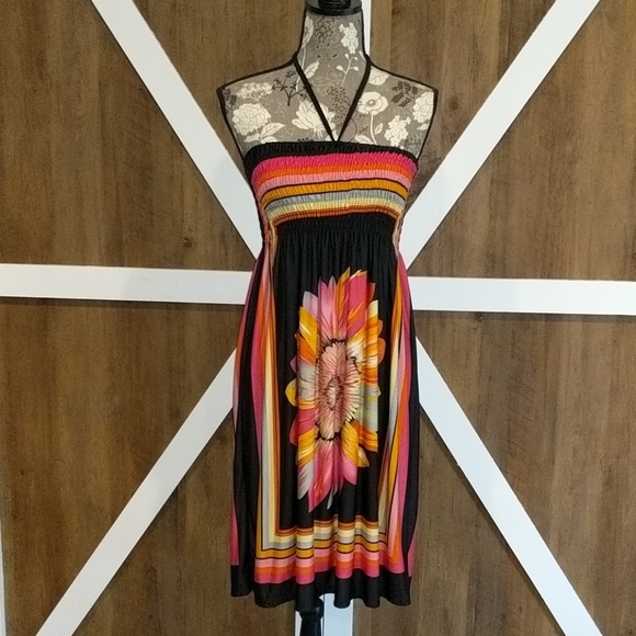 Dresses & Skirts - Dress/Beachwear Cover Up